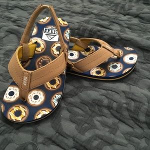 Reef boys size 9 flip flops